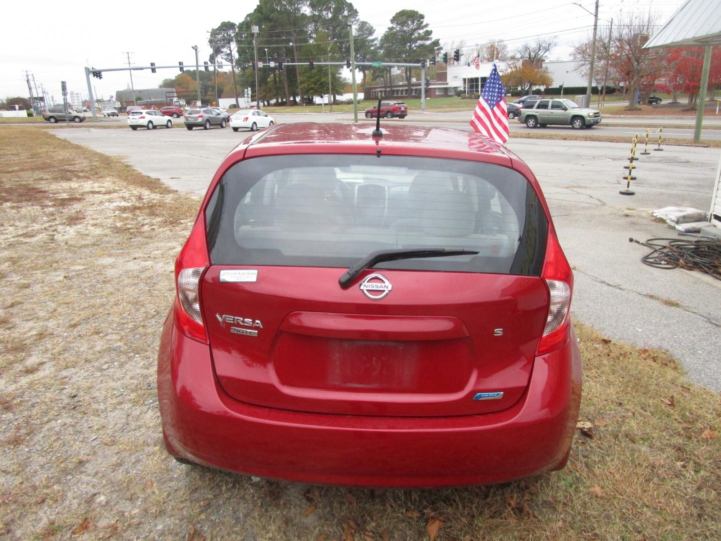 2015 Red Nissan Versa Note S 5MT (3N1CE2CPXFL) with an 1.6L L4 DOHC 16V engine, 5-Speed Automatic transmission, located at 2553 Airline Blvd, Portsmouth, VA, 23701, (757) 488-8331, 36.813889, -76.357597 - ***VEHICLE TERMS*** Down Payment: $799 Weekly Payment: $65 APR: 23.9% Repayment Terms: 42 Months ***CALL ELIZABETH SMITH - DIRECTOR OF MARKETING @ 757-488-8331 TO SCHEDULE YOUR APPOINTMENT TODAY AND GET PRE-APPROVED RIGHT OVER THE PHONE*** - Photo#3